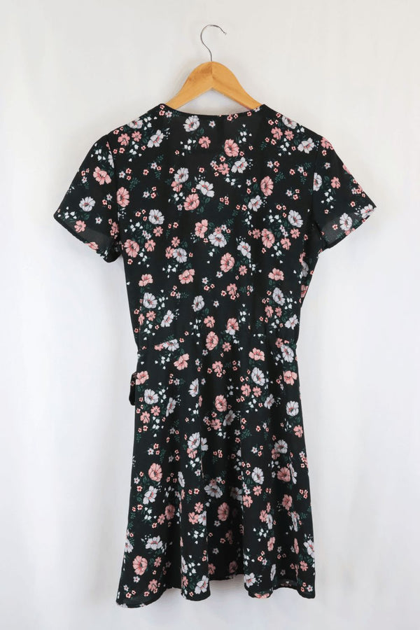 H&m patterned dress black on sale floral