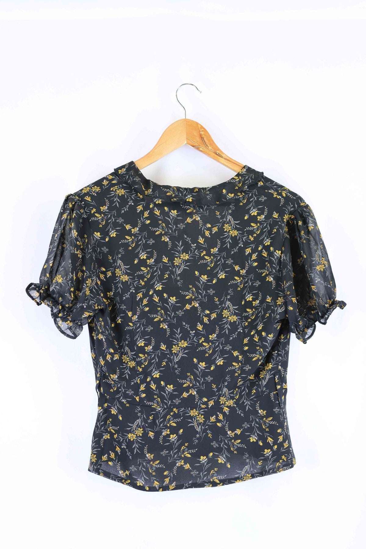Rihoas Black and Yellow Floral Top M