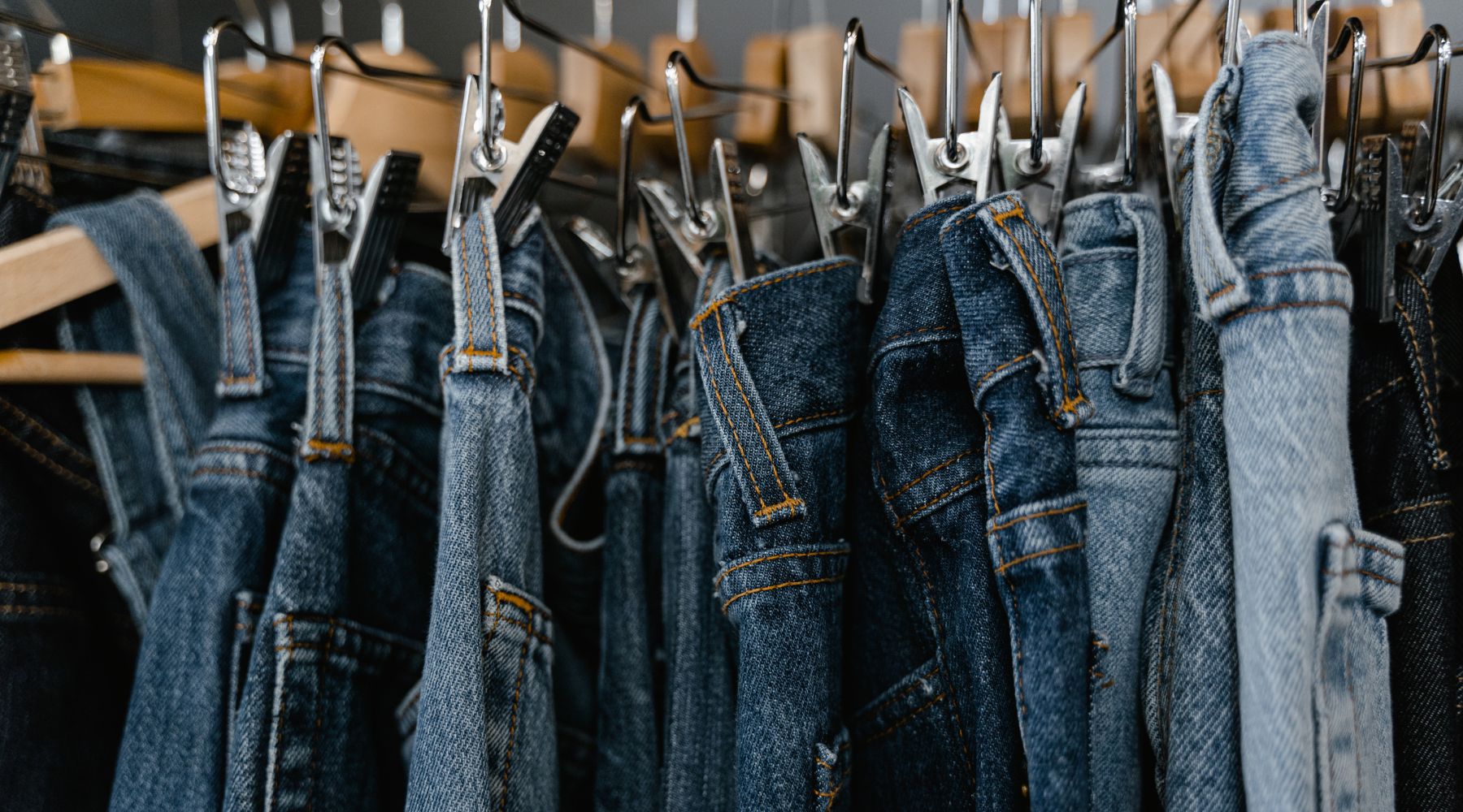 Top tips for buying preloved jeans online