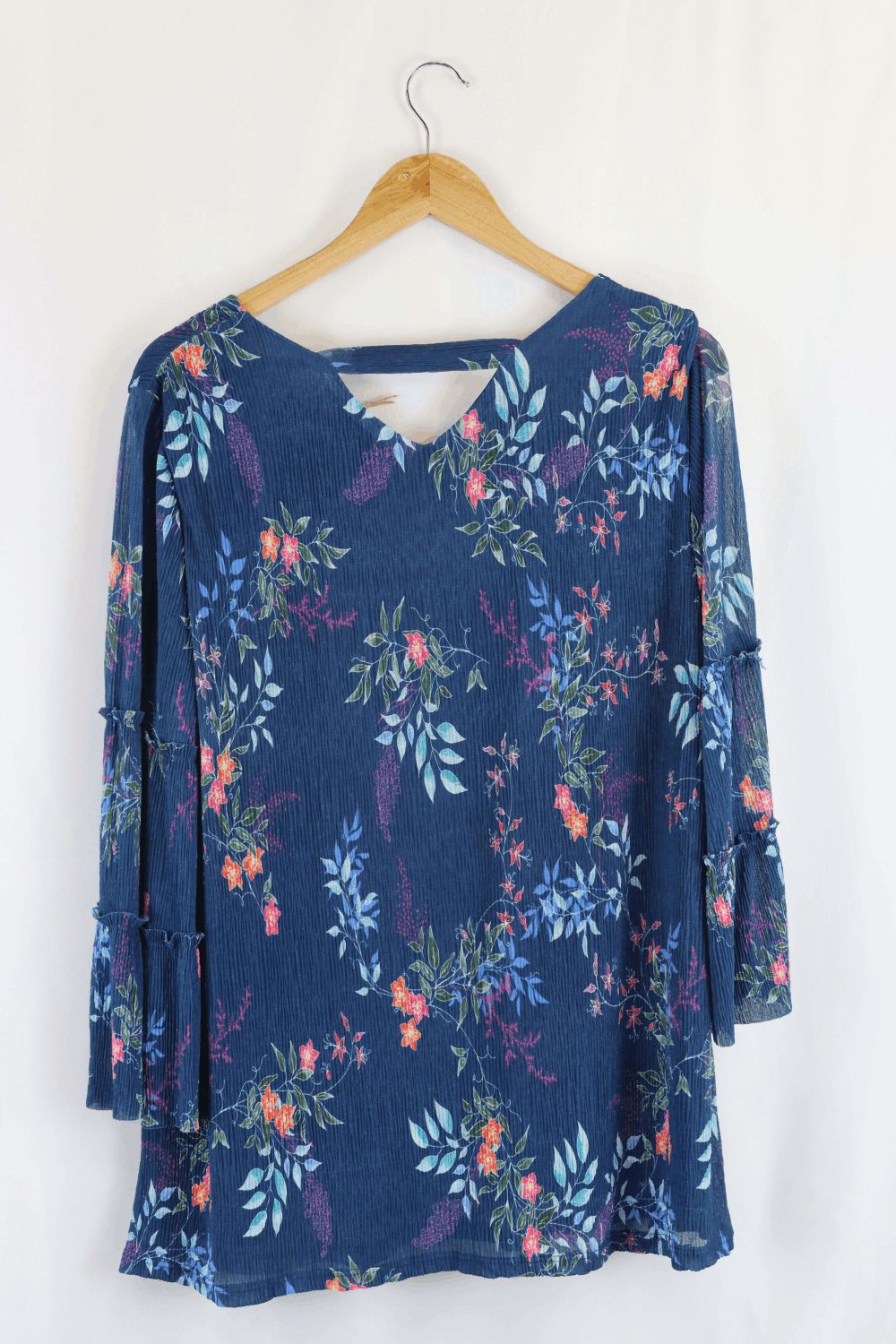 Table Eight Blue Floral Top L