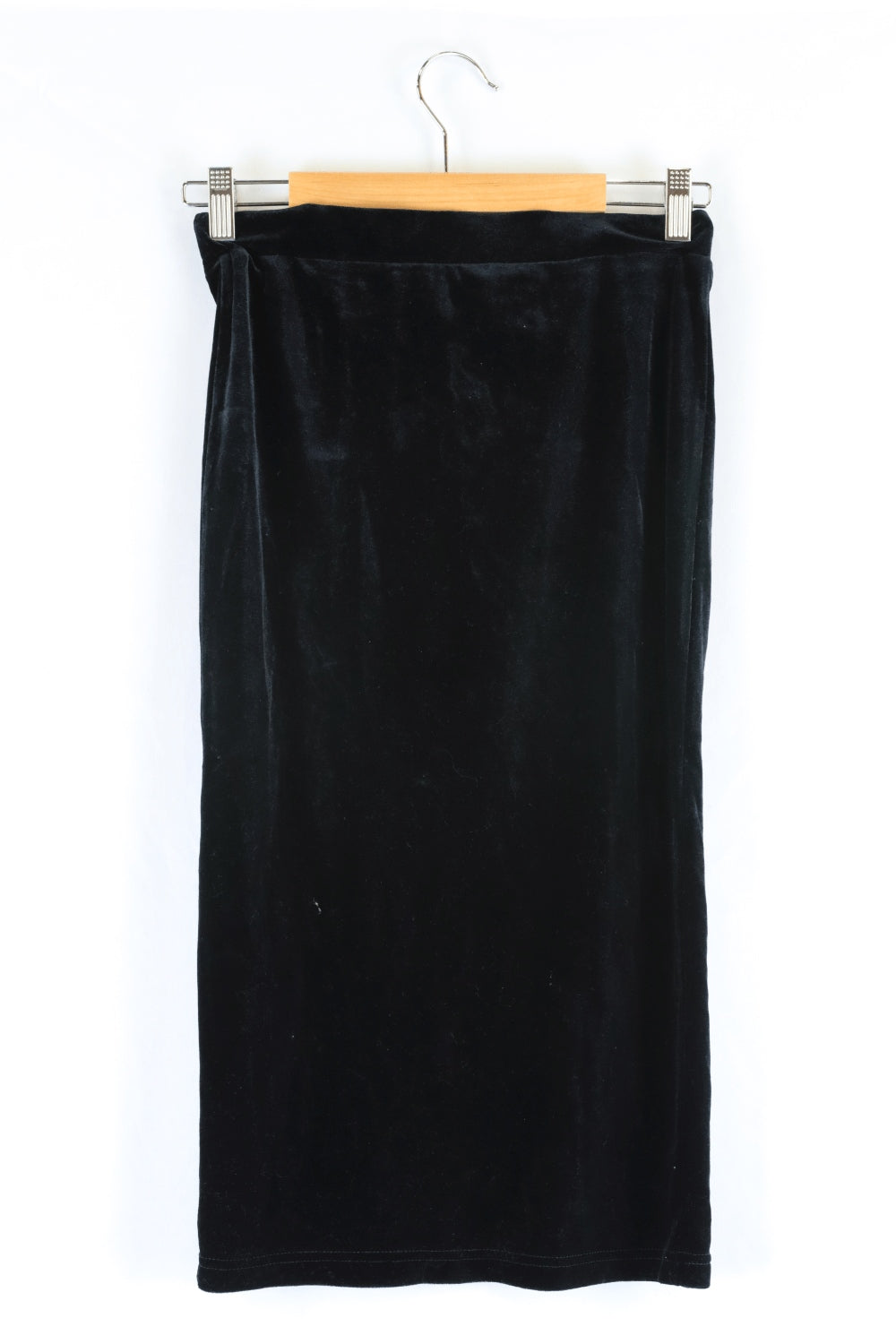 A black velvet skirt best sale