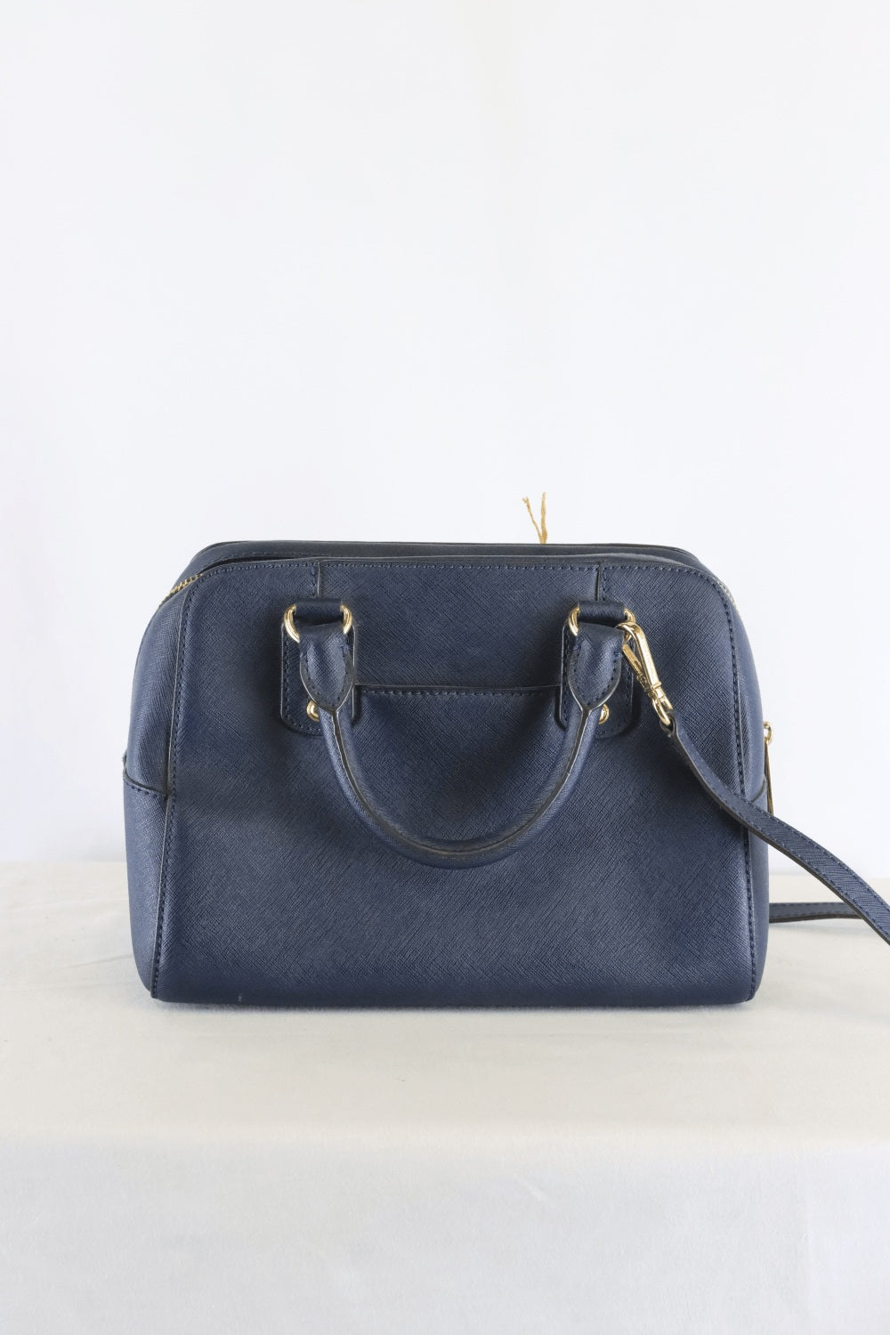 Michael kors navy blue top crossbody bag