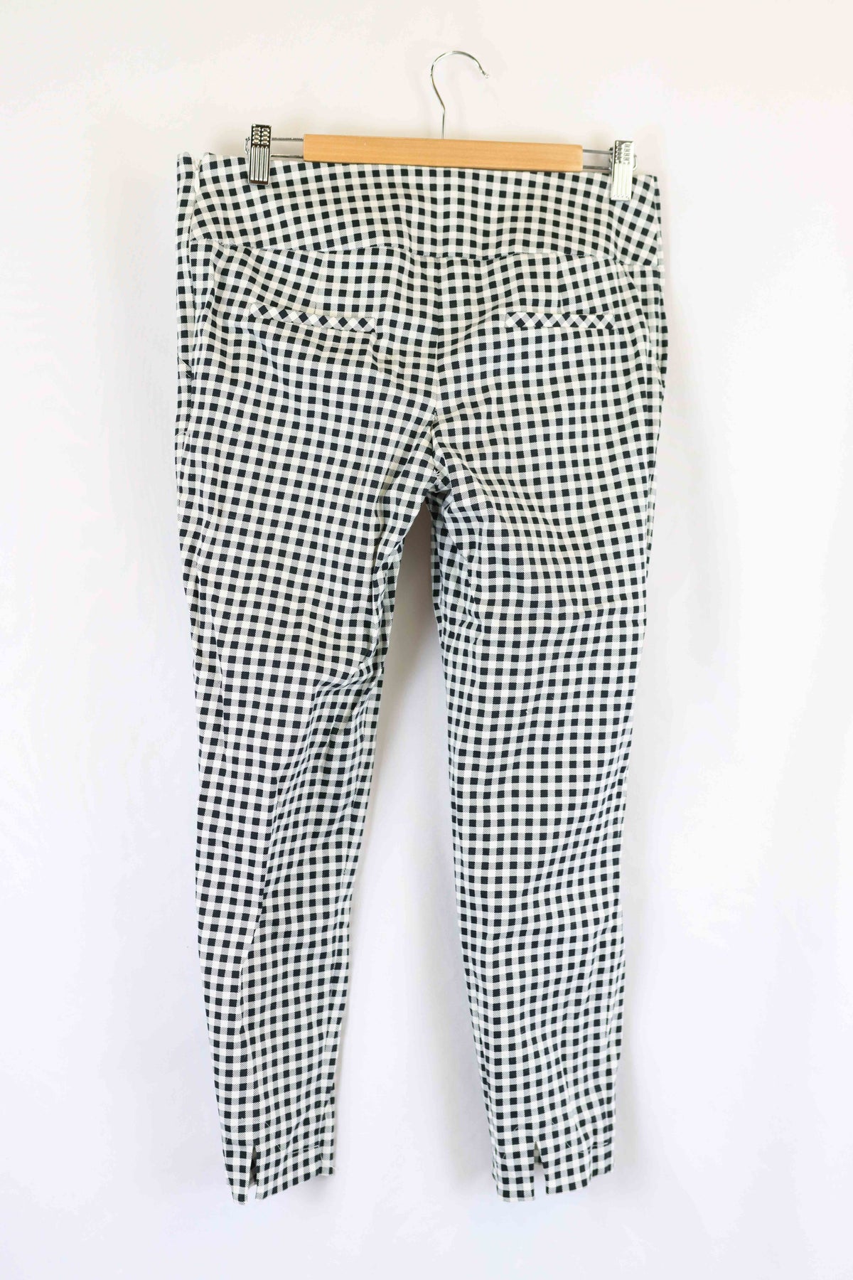 Review Black And White Pants 10