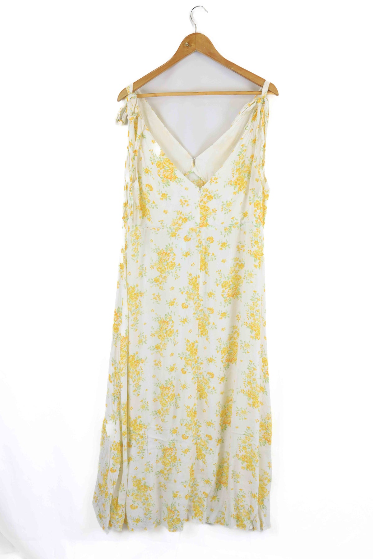 Kivari White Floral Maxi Dress 16