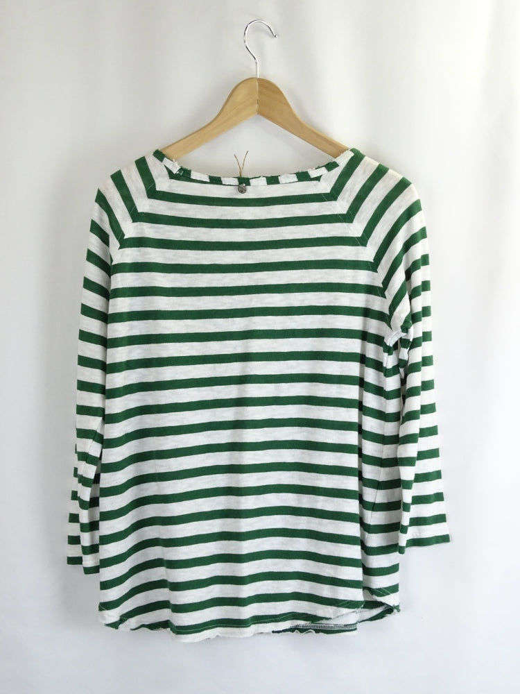 Rich &amp; Royal Green And White Top Round Neckline S