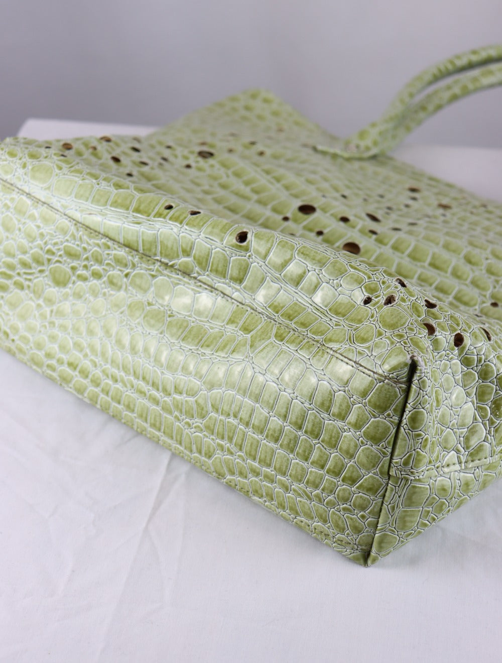 Inclosed Sydney Lime Green Crocodile Print Handbag