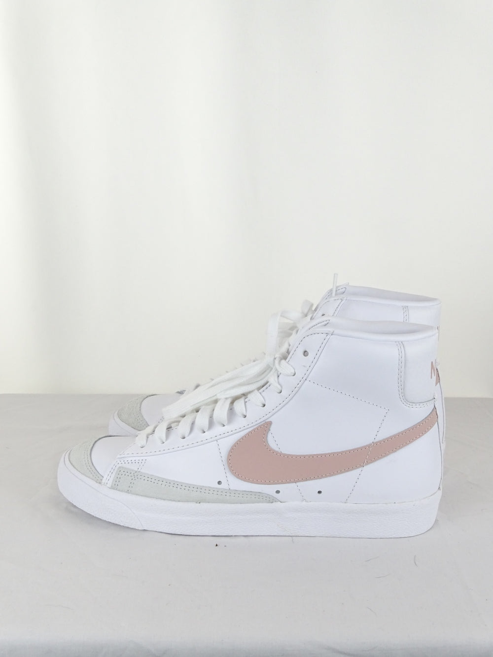 Nike White and Pink High Top Blazer Sneakers AU/US 10 (EU 41)