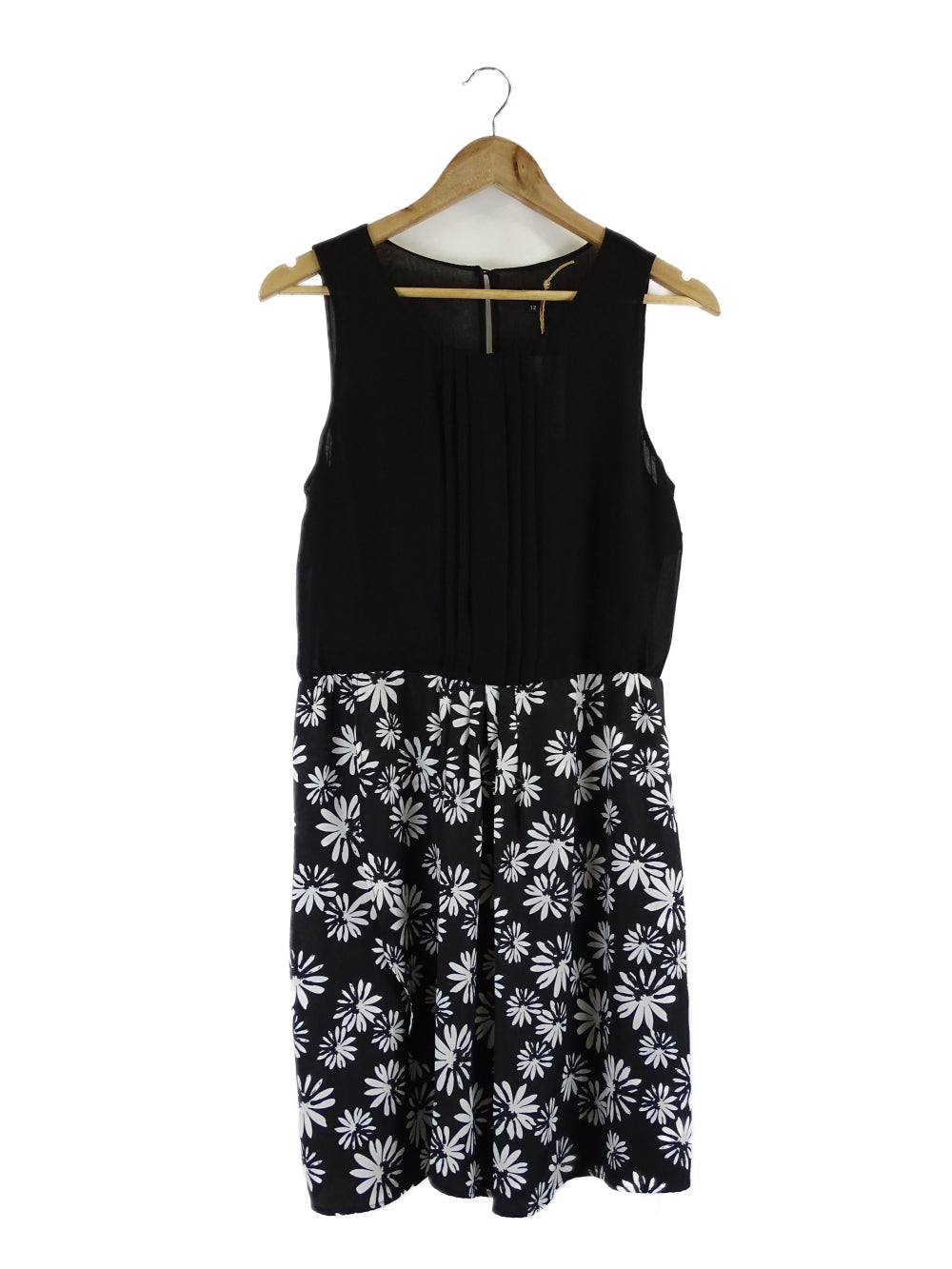 Tokito City Black And Floral Dress 12