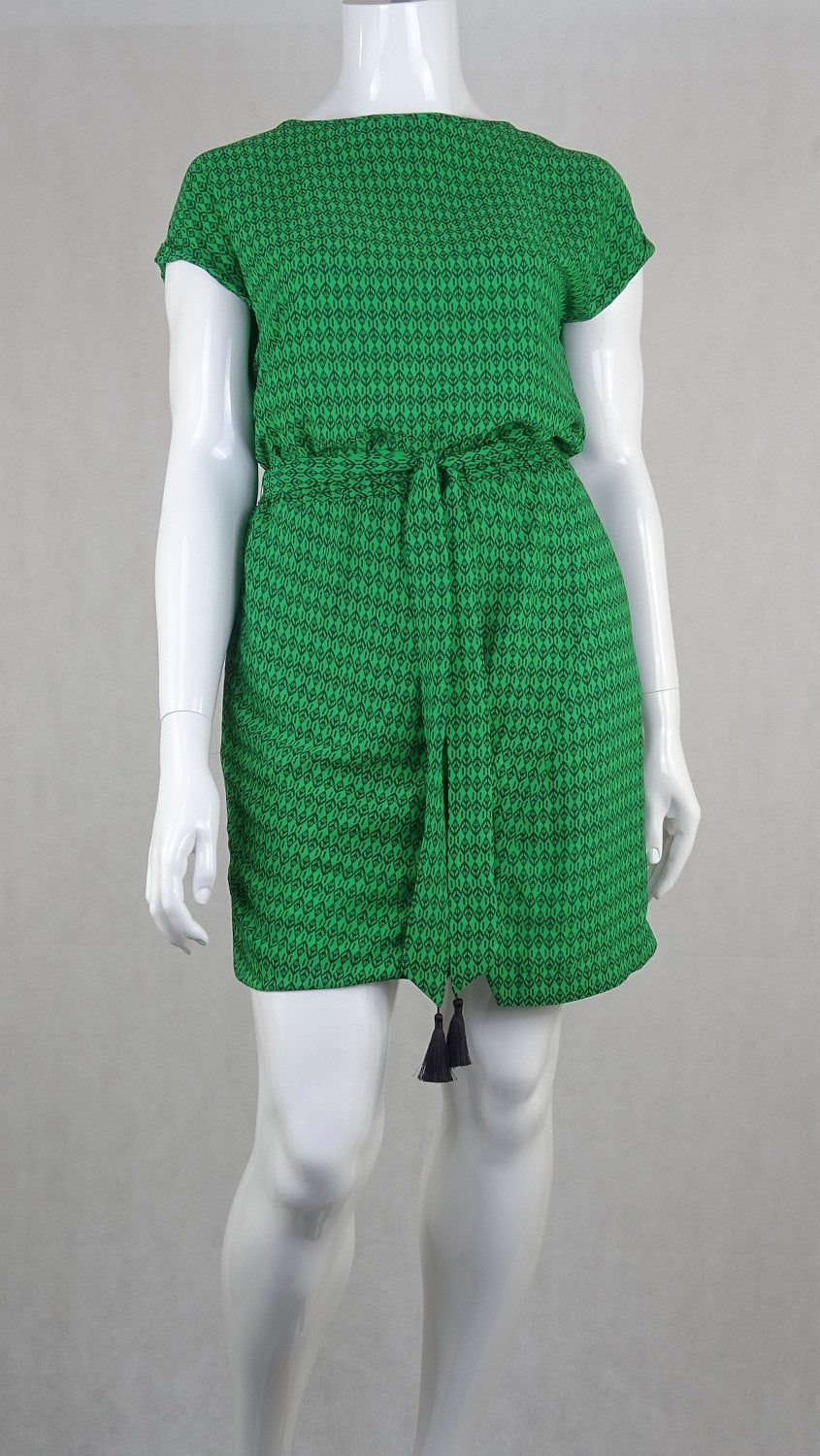 Shoulder&#39; green dress M