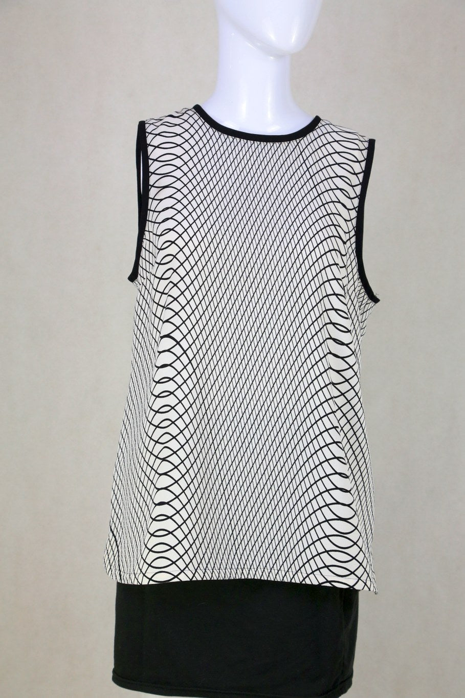 Calvin Klein Sleeveless Top M