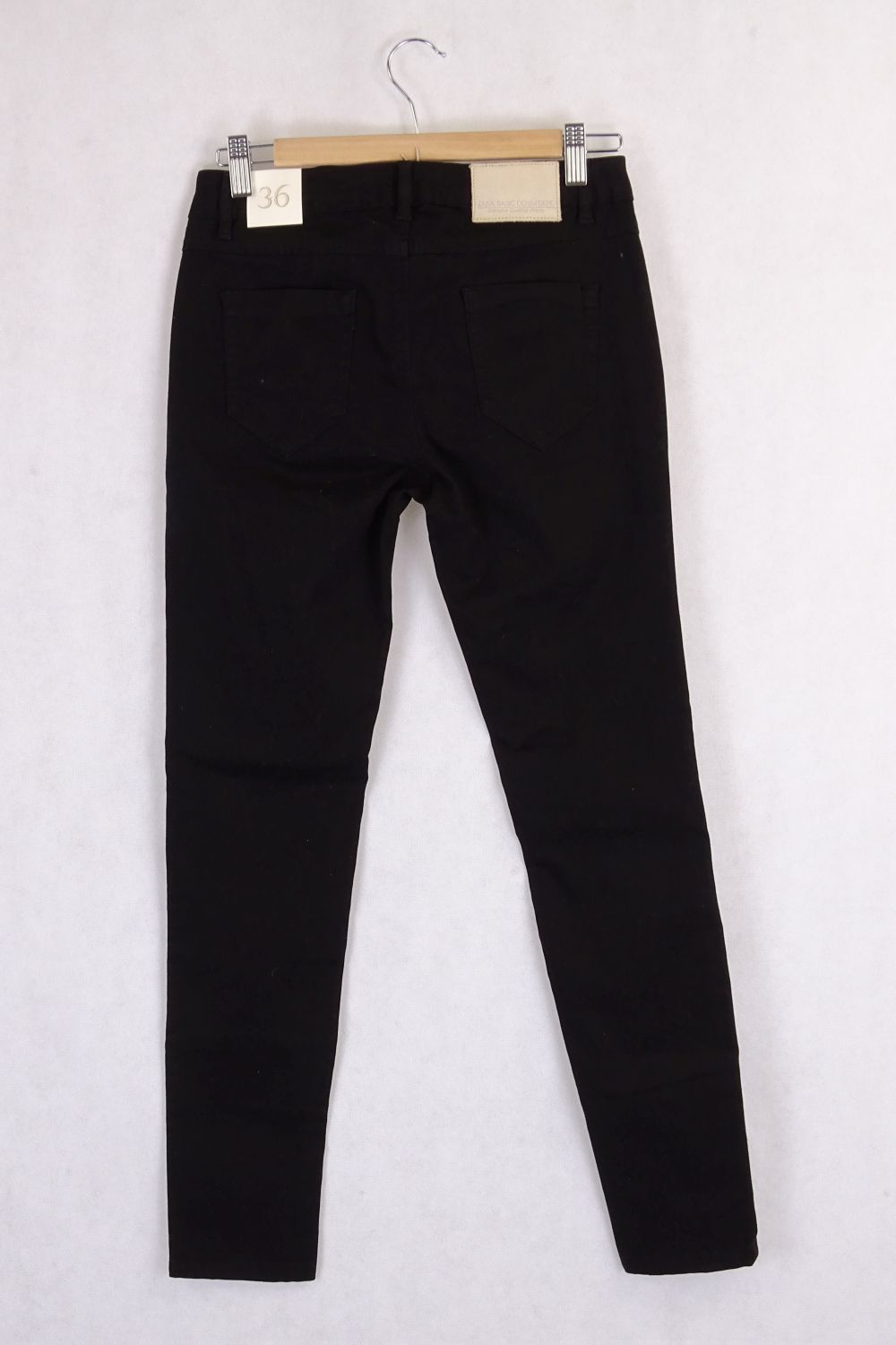 Black Zara Very Skinny Jeans 9 (Eur 35, USA 4)