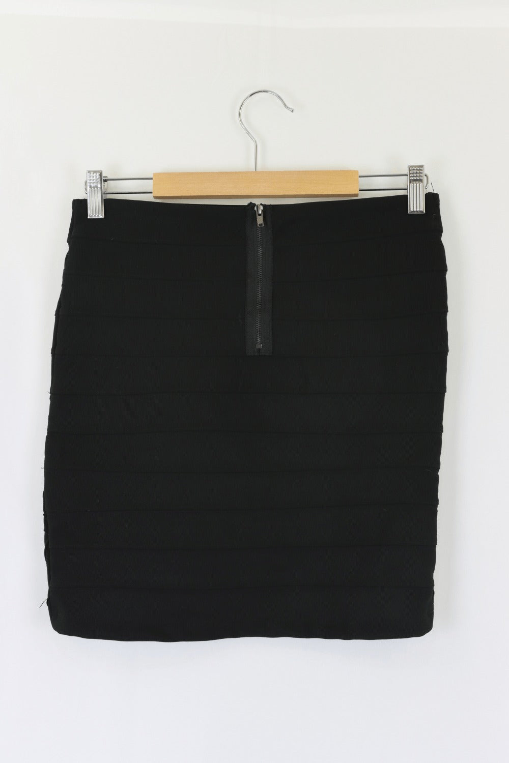 Dotti Size 10 Black Skirt