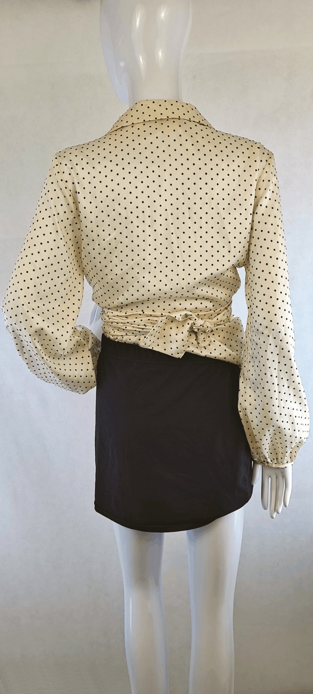 H&m polka dot clearance blouse