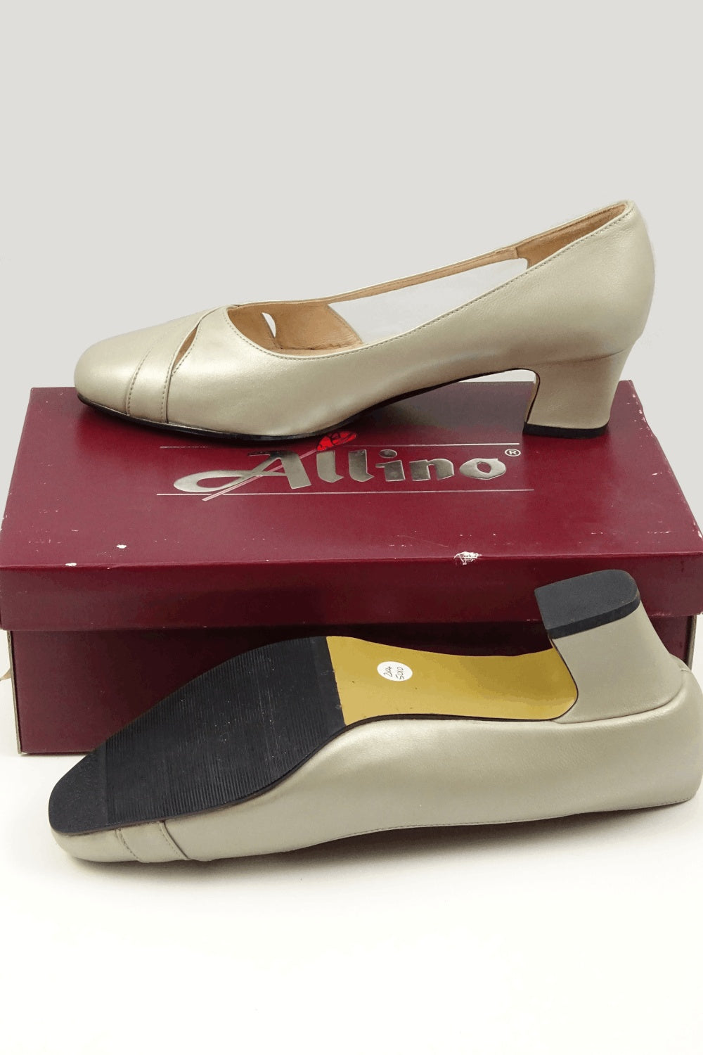 Allino Pearl Silver Heels 8C