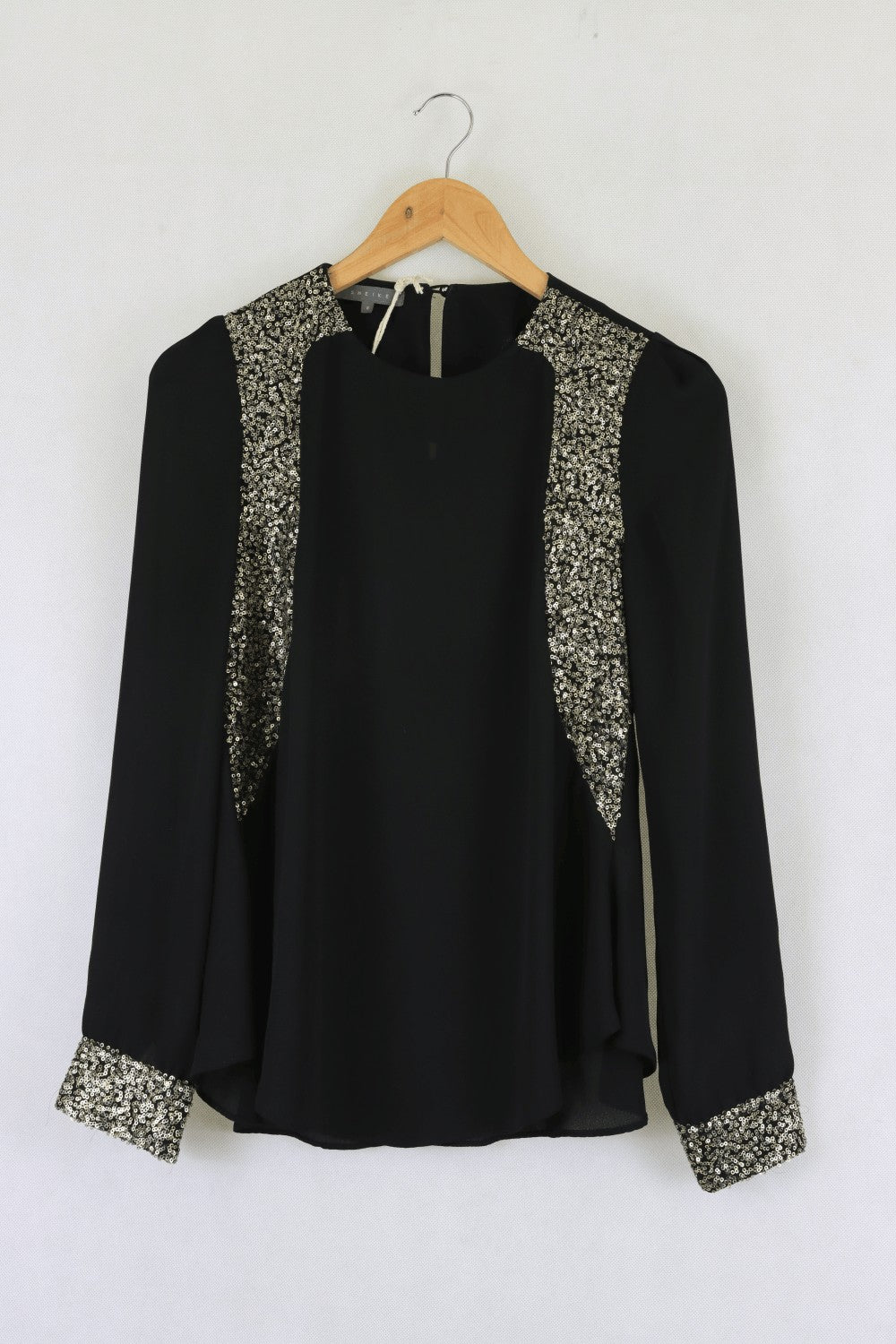 Sheike black top with gold detailing 8