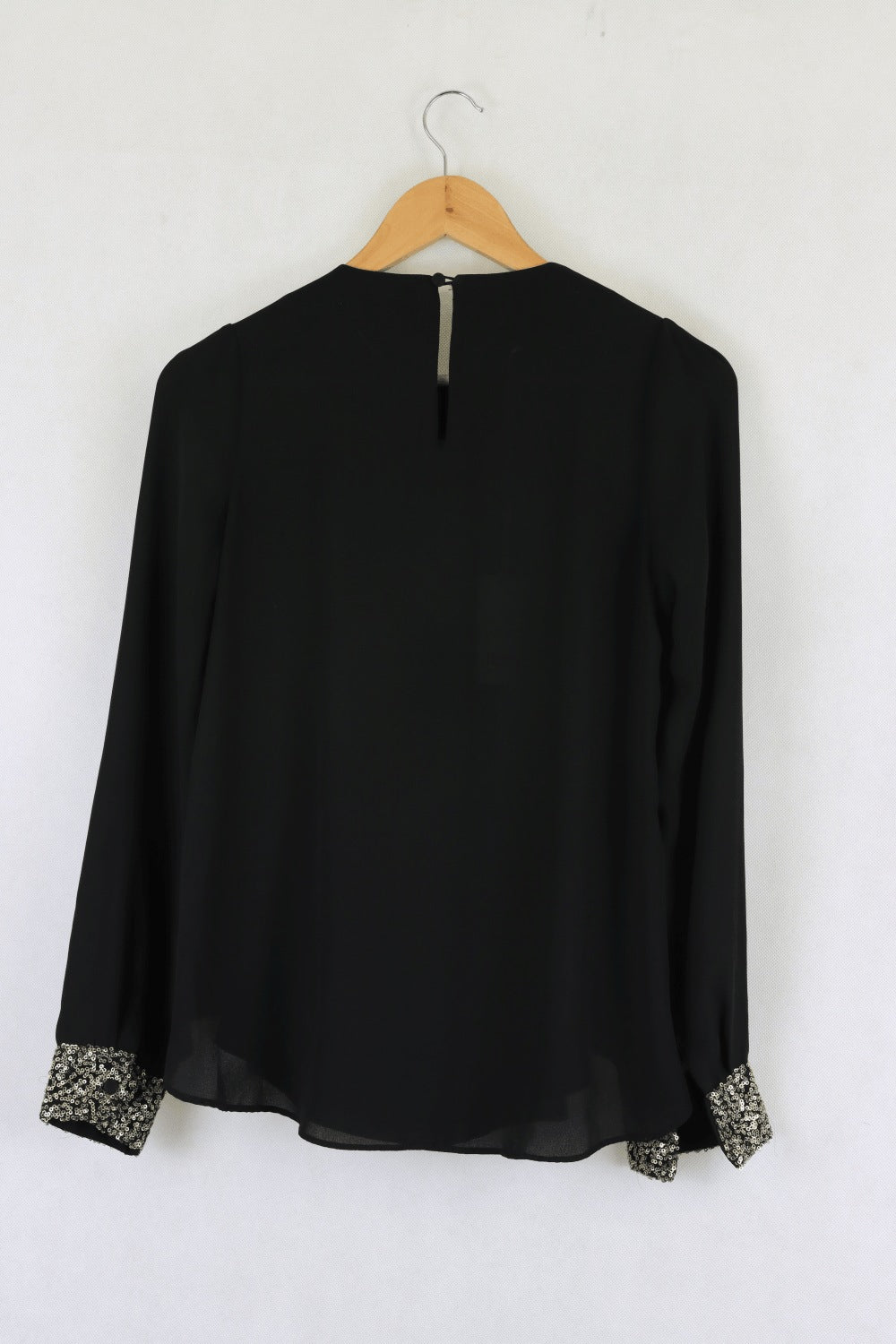 Sheike black top with gold detailing 8