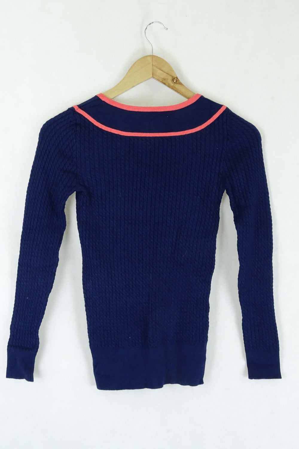 Review Navy Jumper 6
