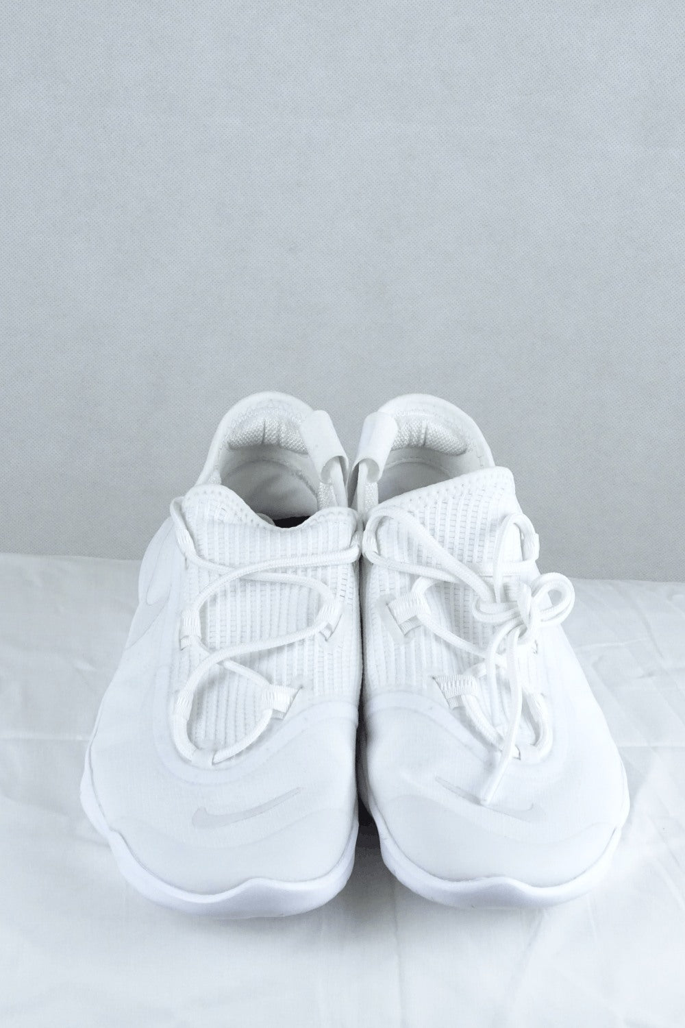 Nike F-r-e-e White Sneaker US9.5