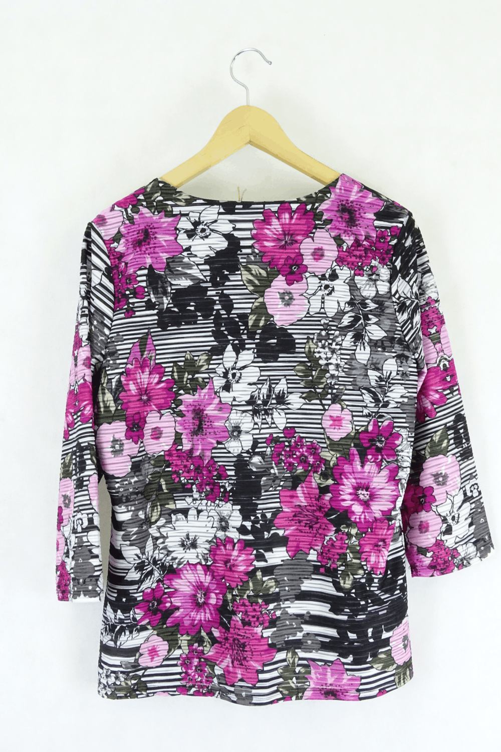 Noni B Purple Floral T-Shirt M