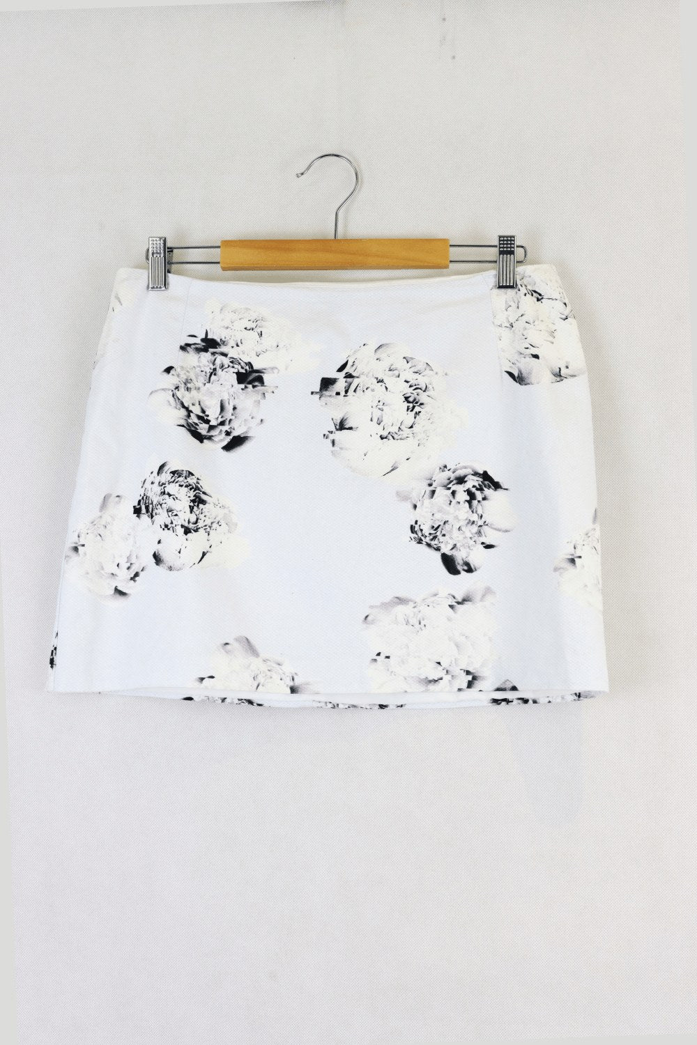 Viktoria + Woods Floral Skirt White And Grey 3 (12AU)