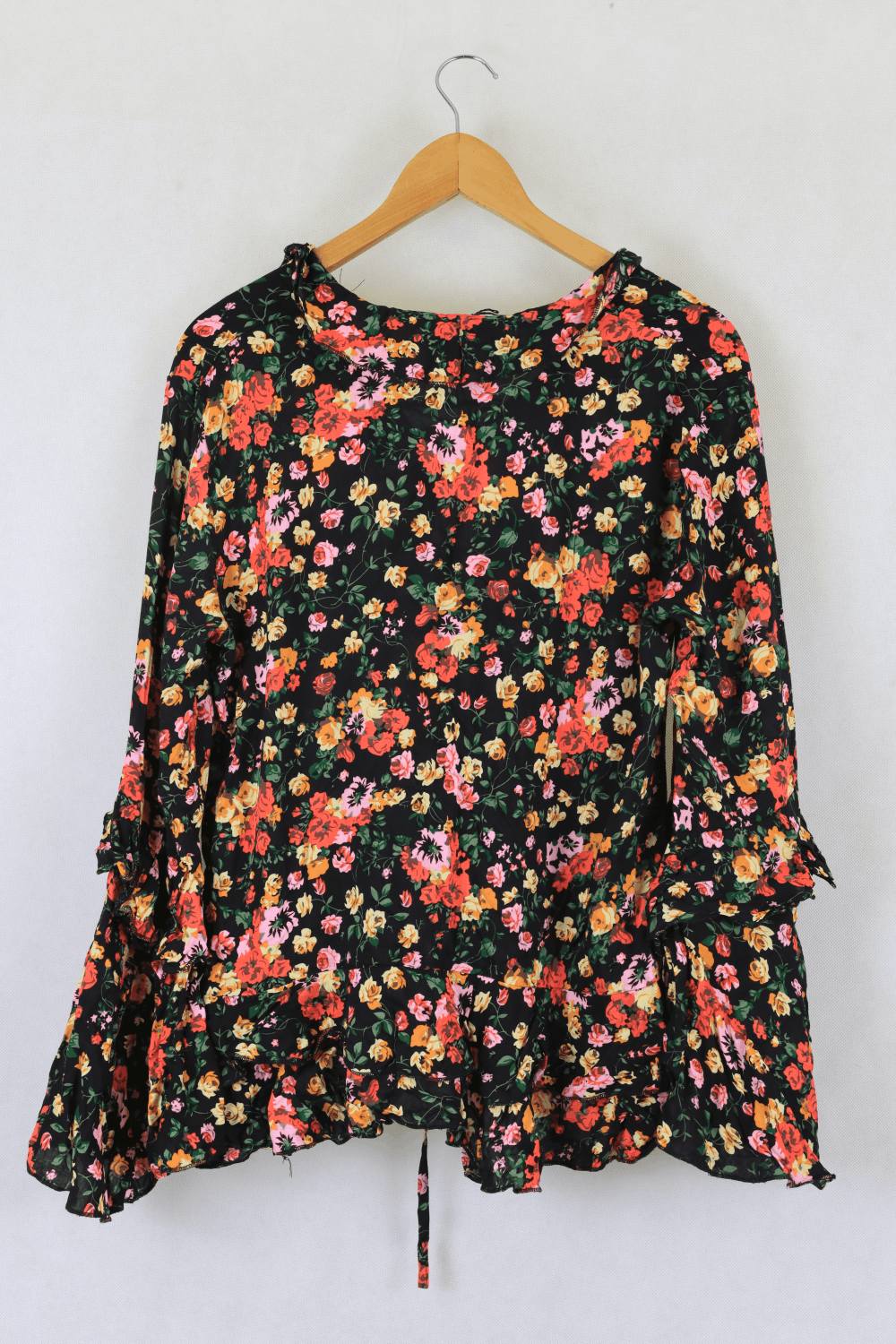 Label Of Love Floral Top M