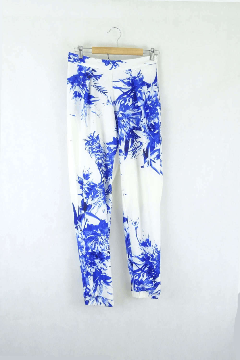 Indikah Floral Blue And White Pants 10