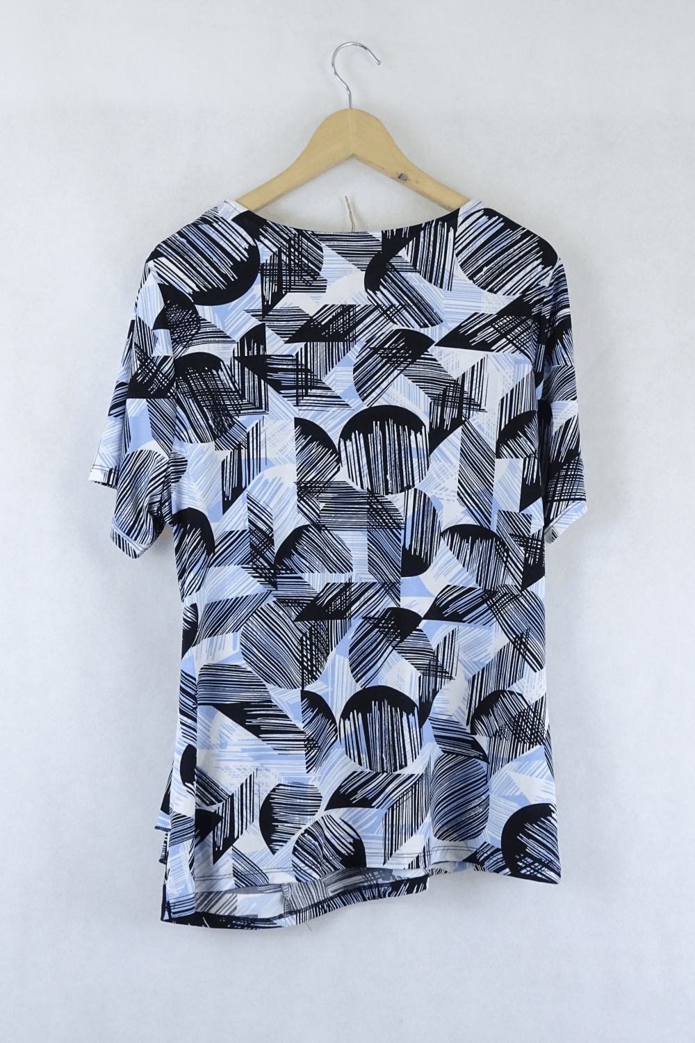 White And Black Printed Top Xl