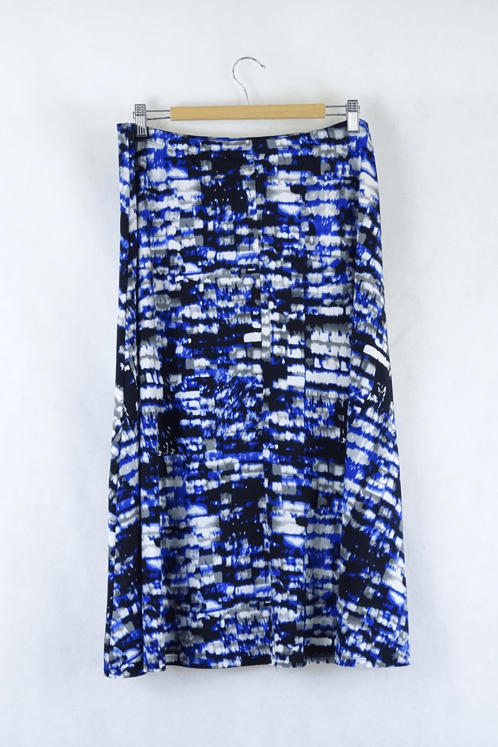 Noni B Black, White And Blue Printed Skirt L
