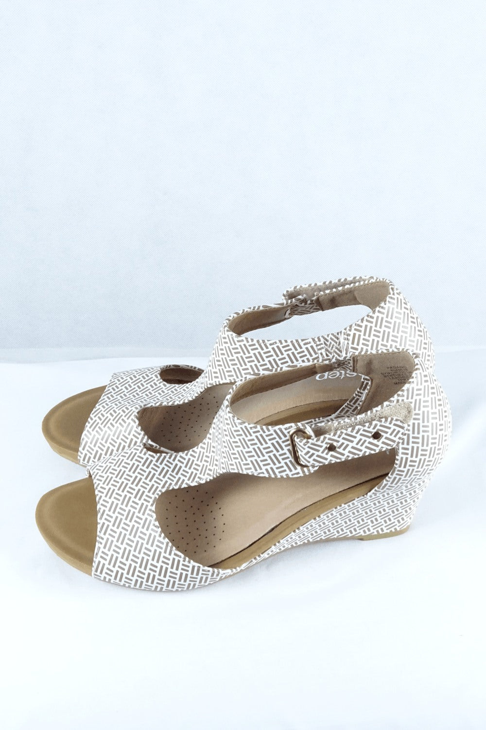 Instep Brown And White Pattern Sandal 9 AU