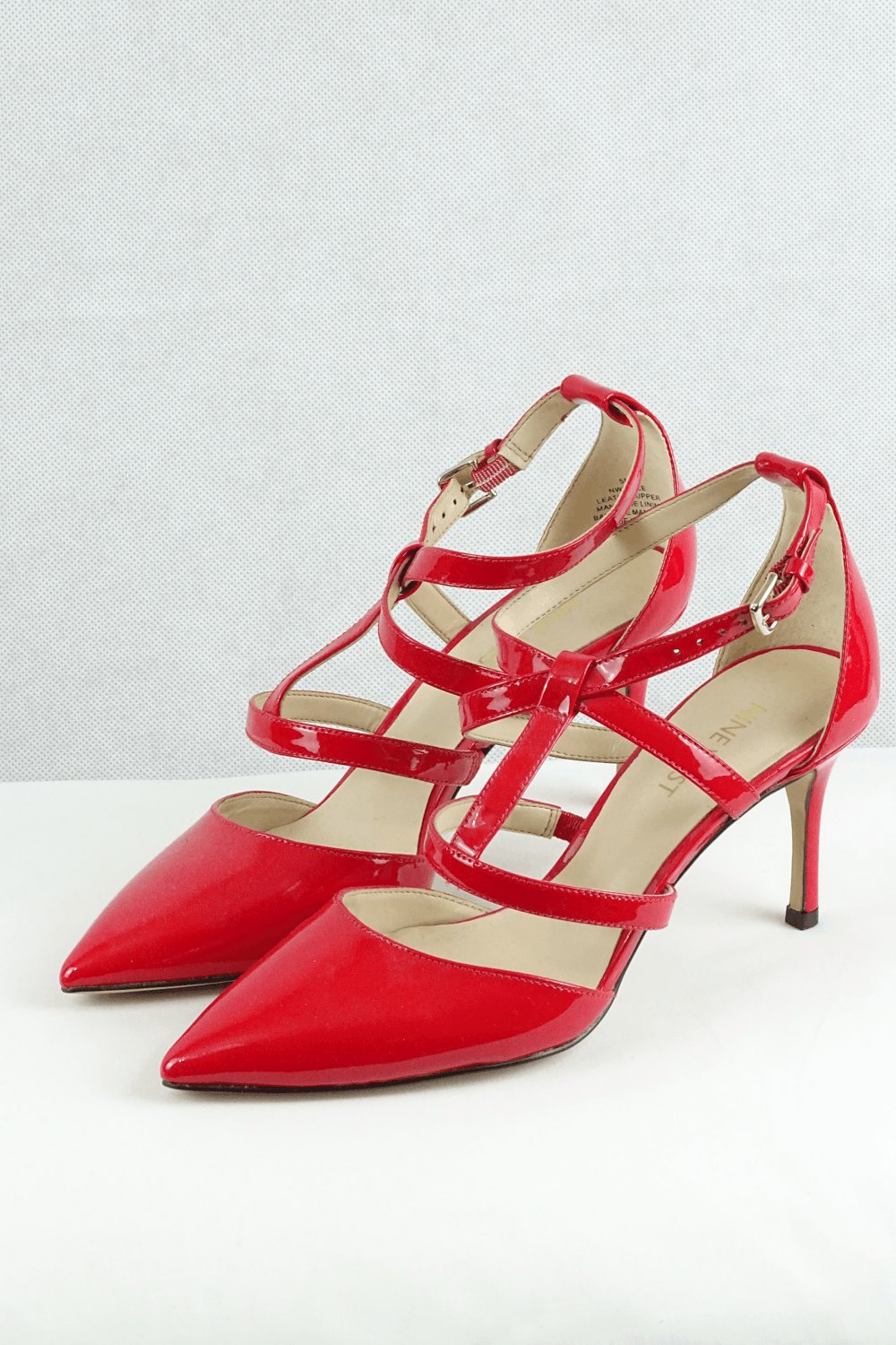 Nine West Red  5 AU