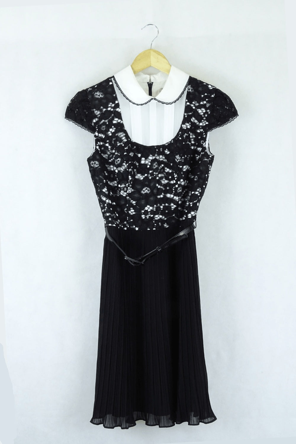 Review Black and White Lace Bodice dress 8