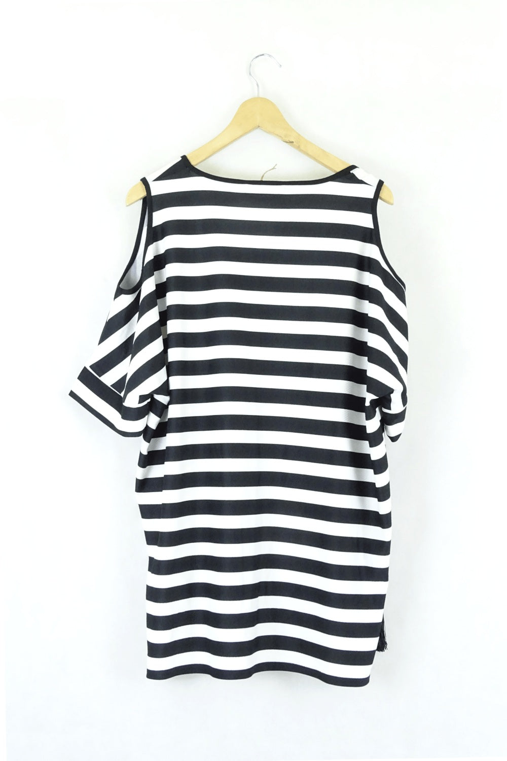 Virtuelle Black and White Striped Cold-Shoulder Top XS