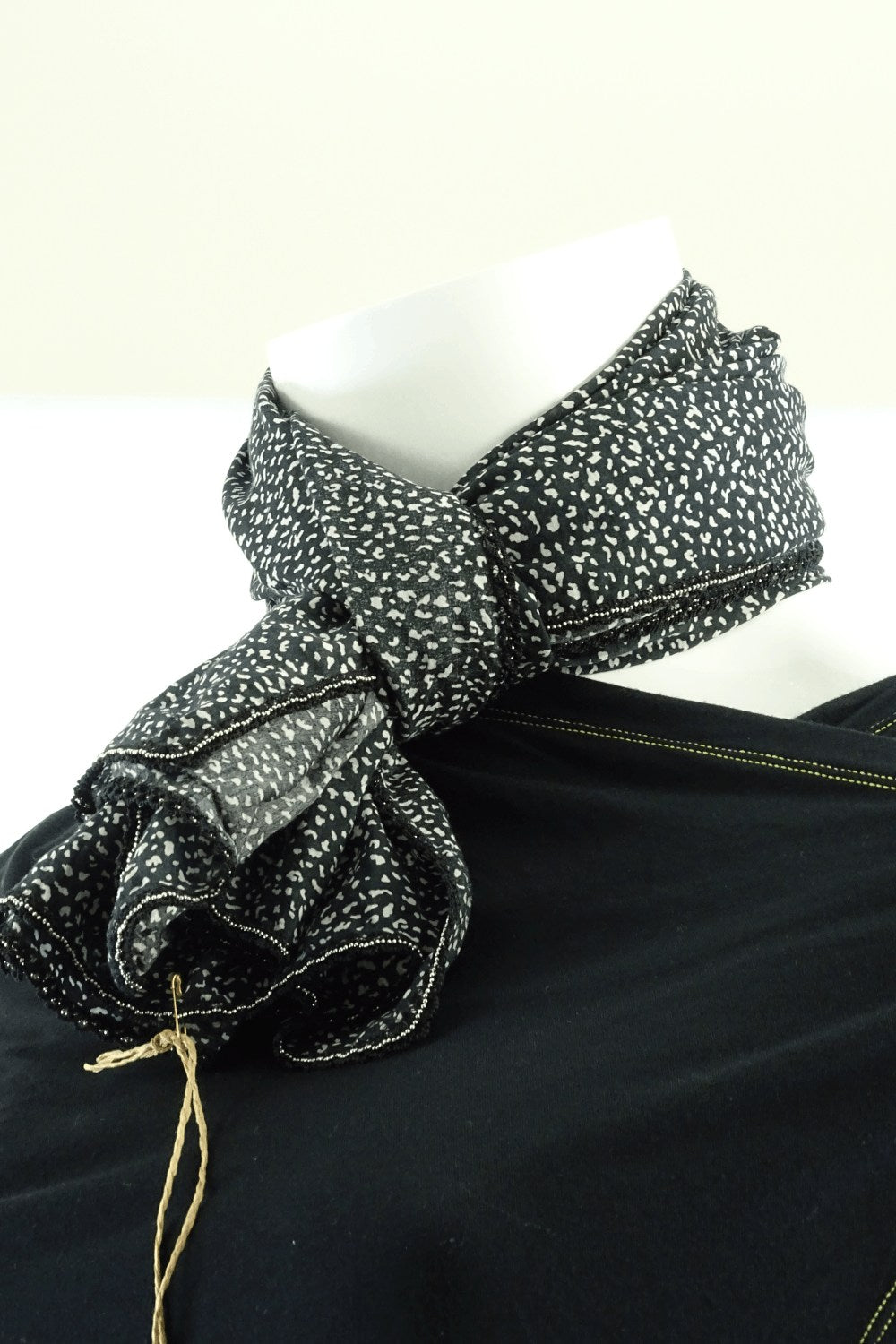 Black And White Scarf One Size