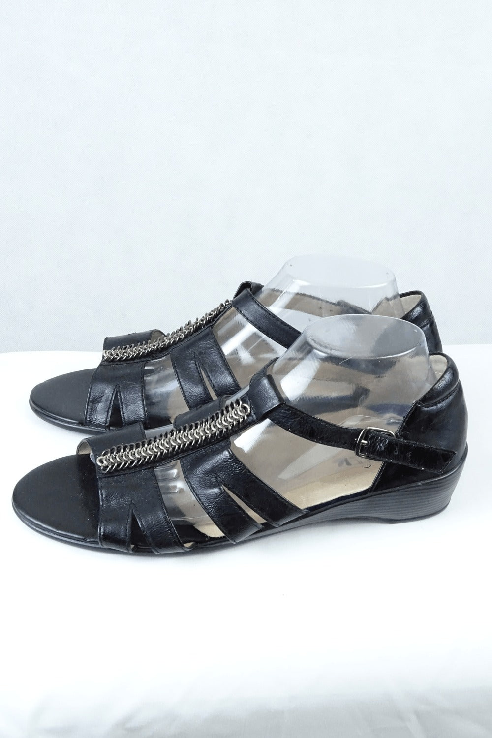 Diana Ferrari Black Sandals10
