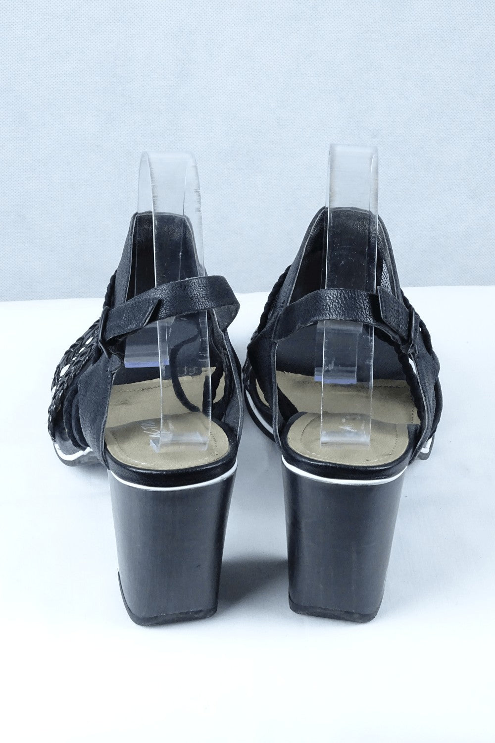 Reaction By Kenneth Cole Black Heels 8