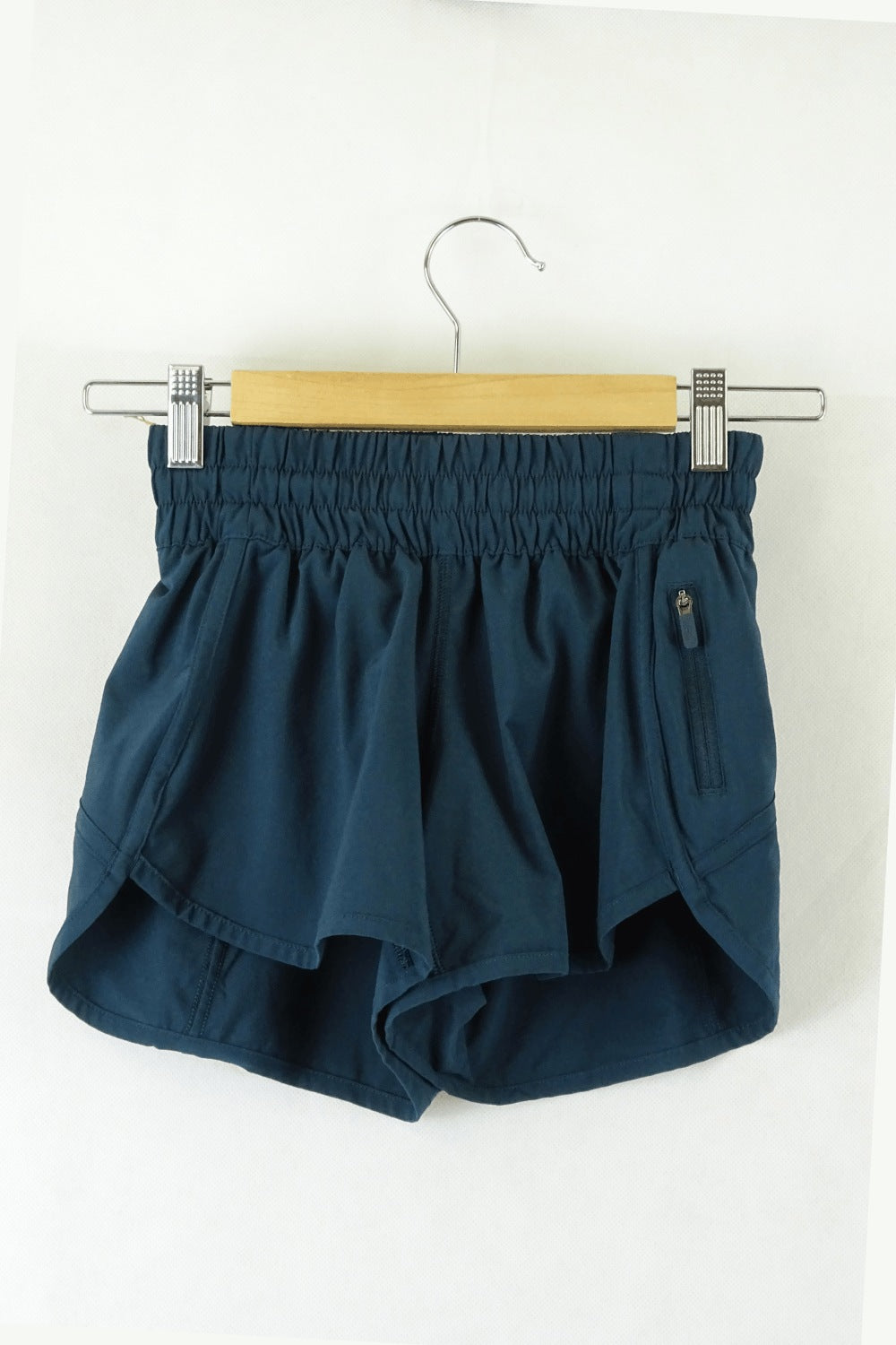 lululemon Green Shorts 0 (AU 6)