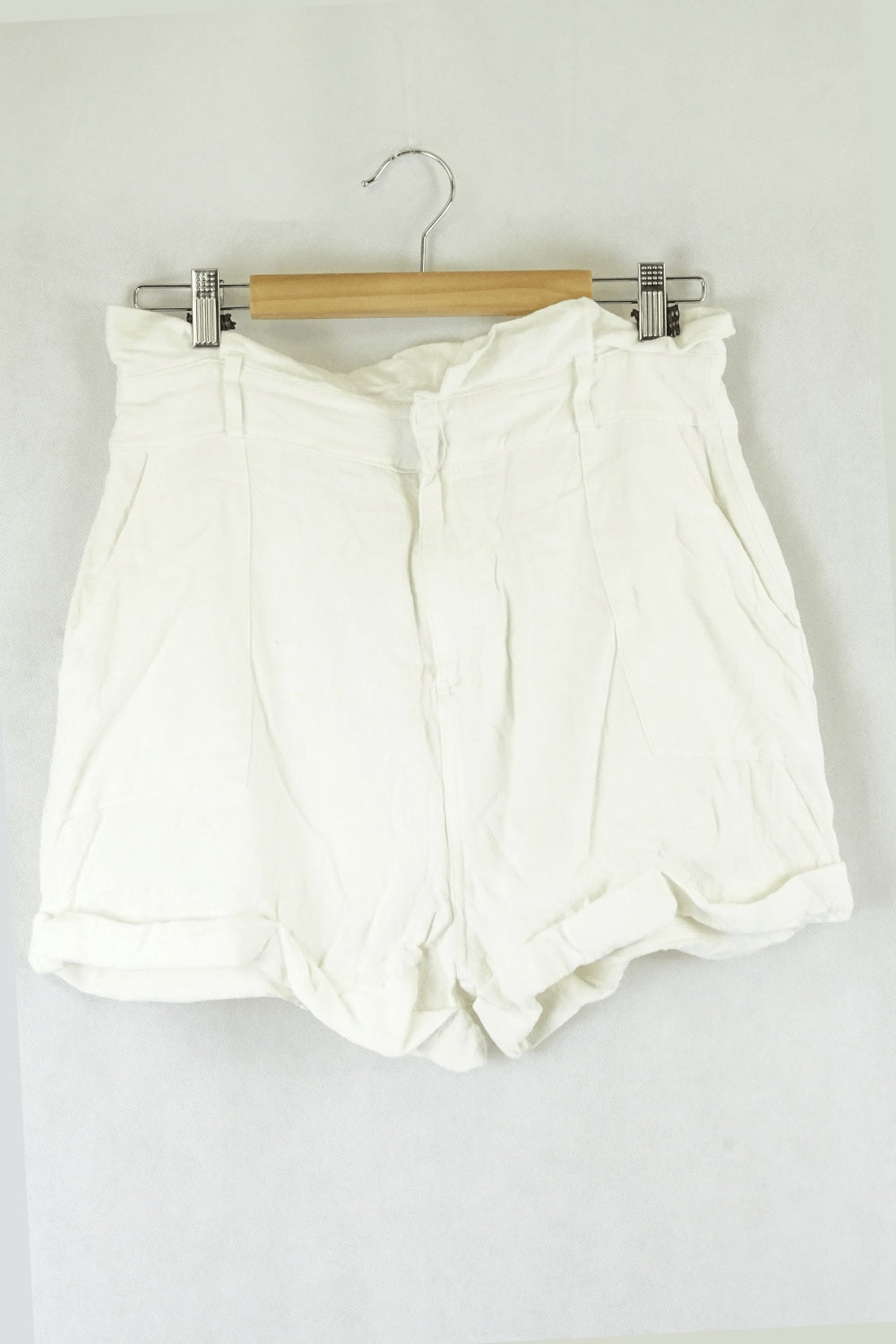 Minkpink White Shorts L