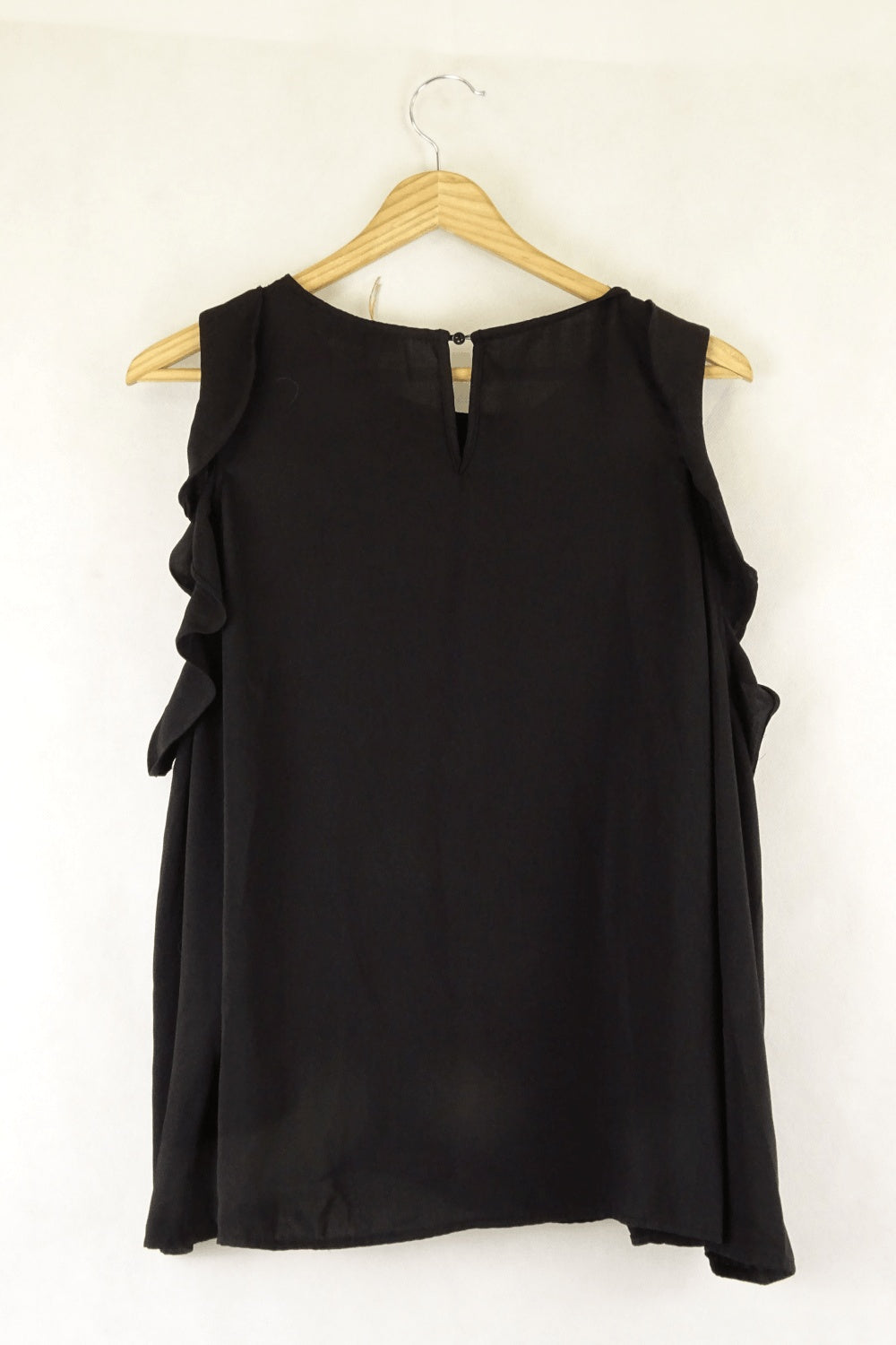 Decjuba Cut Out Sleeve Top Black 12