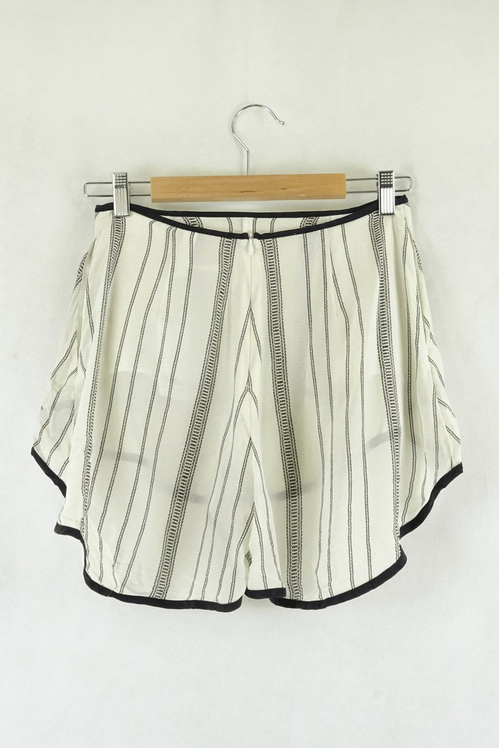 Bec & Bridge Black And White Shorts 8