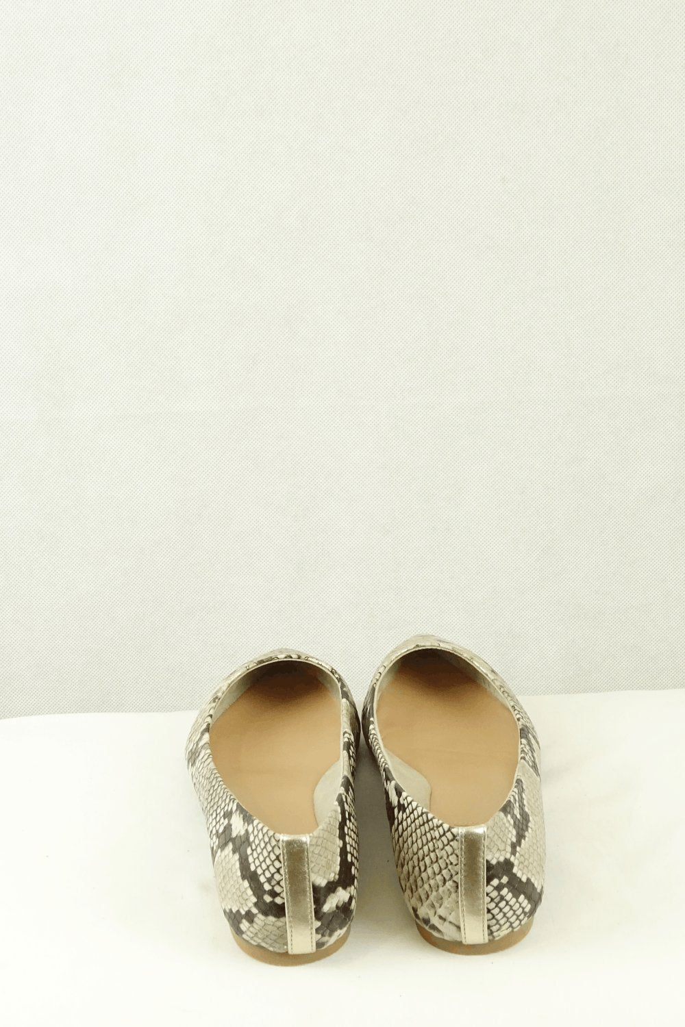 Steve Madden Gold Snake Print Slipper Shoe 9