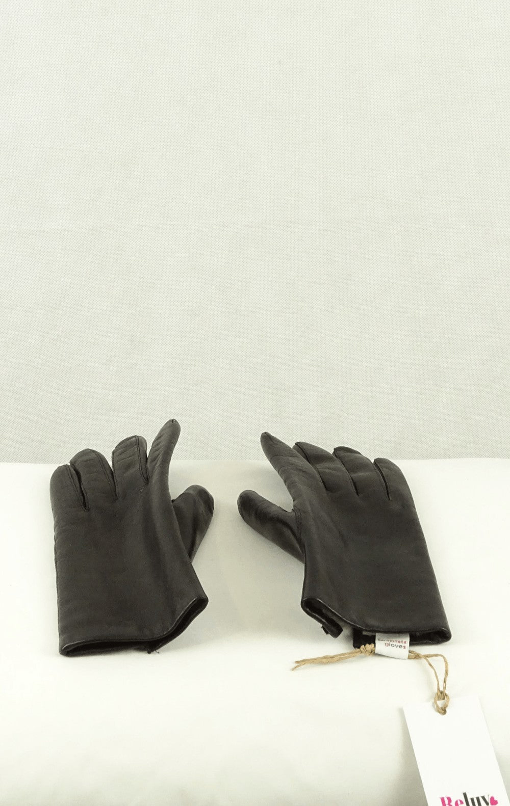 Sermoneta Black Gloves