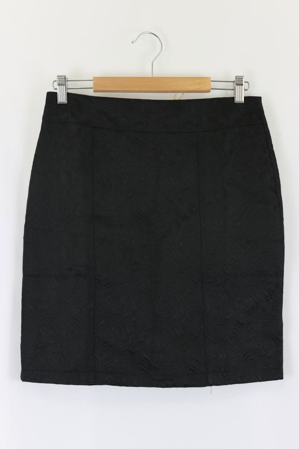 Black Skirt With Jacquard Woven Design L