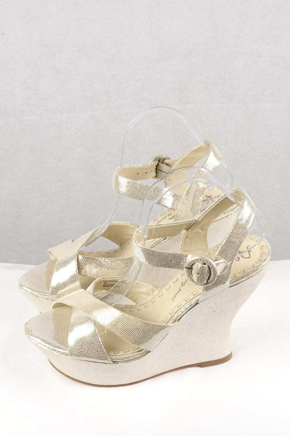 Alice + Olivia Gold Wedges 41