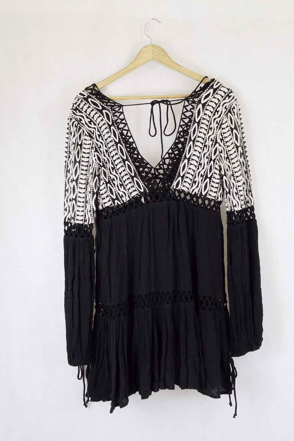 Free people black 2025 and white dress