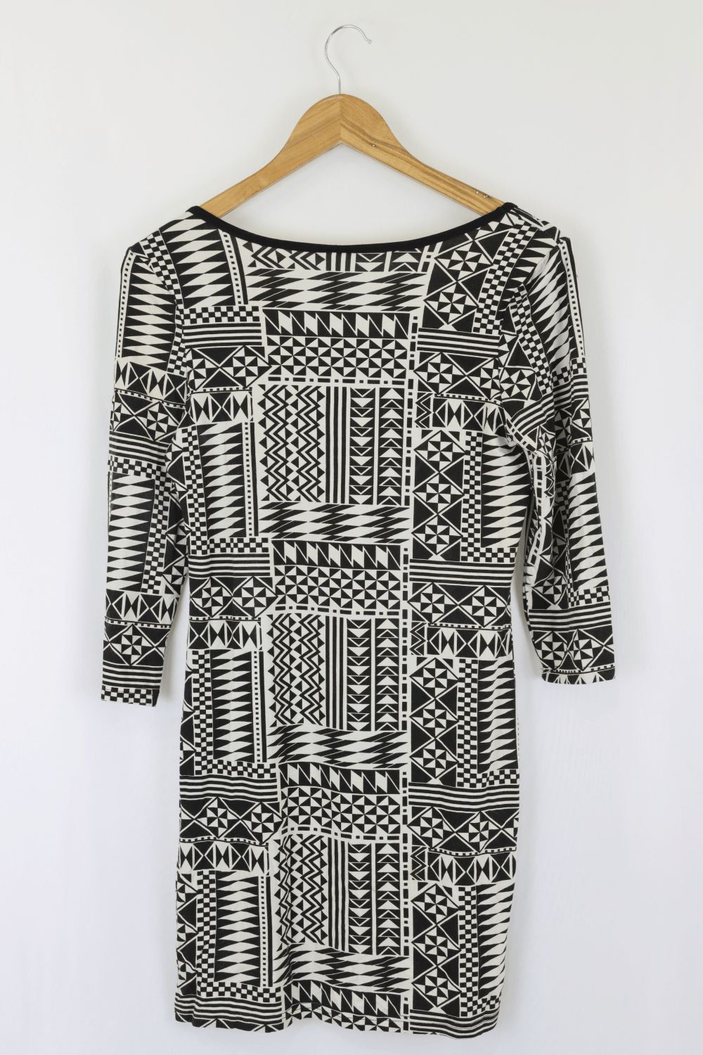 Spicy Sugar Black And White Patterned Dress 10