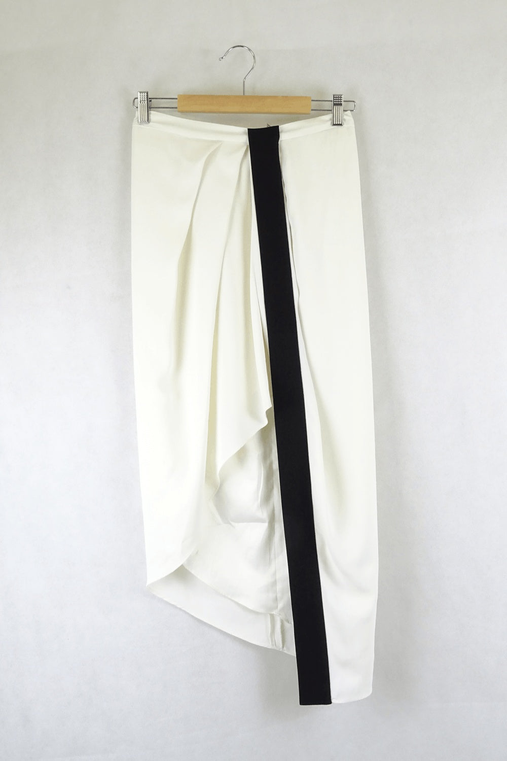 Forever New White And Black Skirt 8