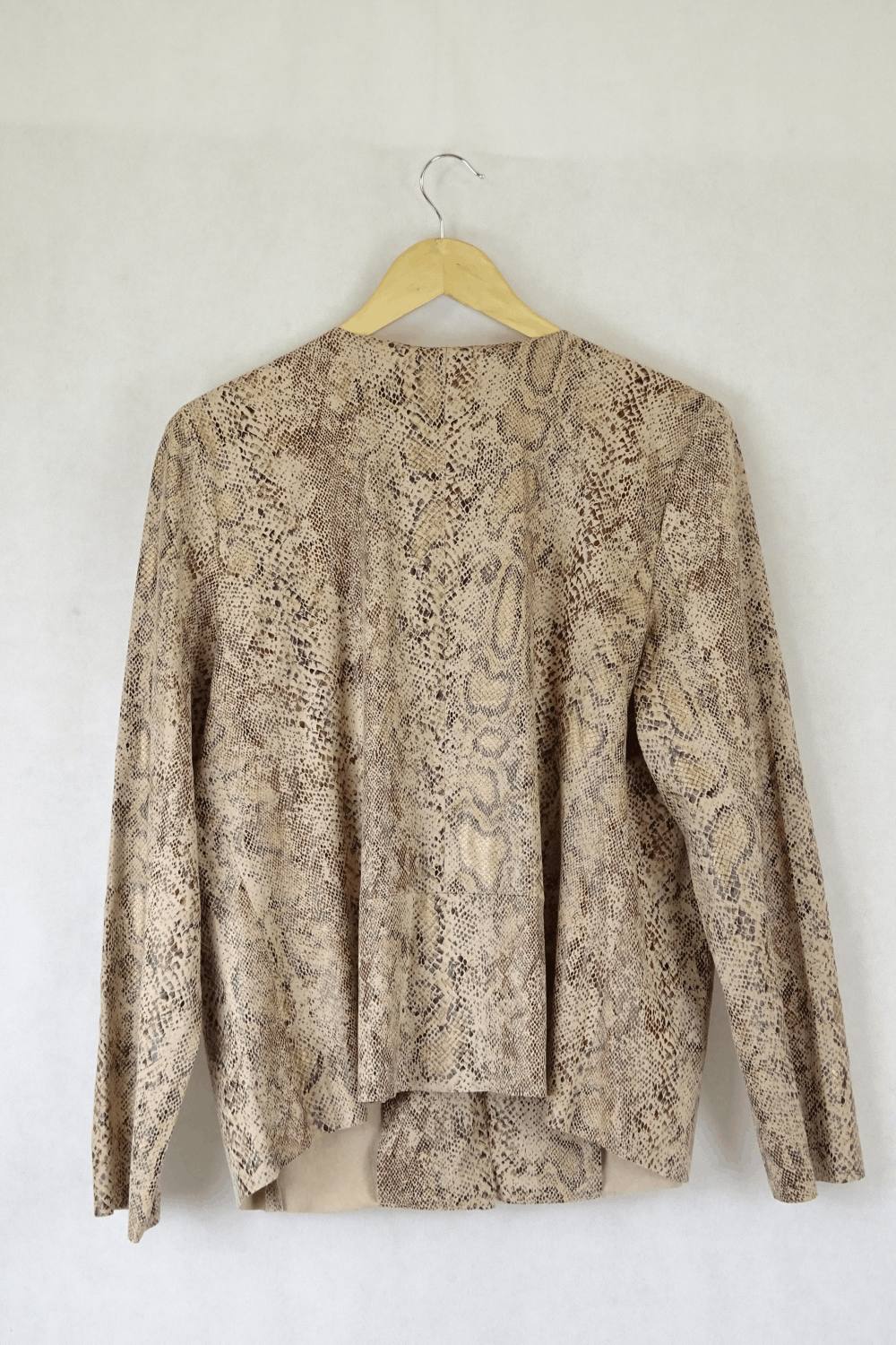 Capture Snake Skin Looking Cardigan 16