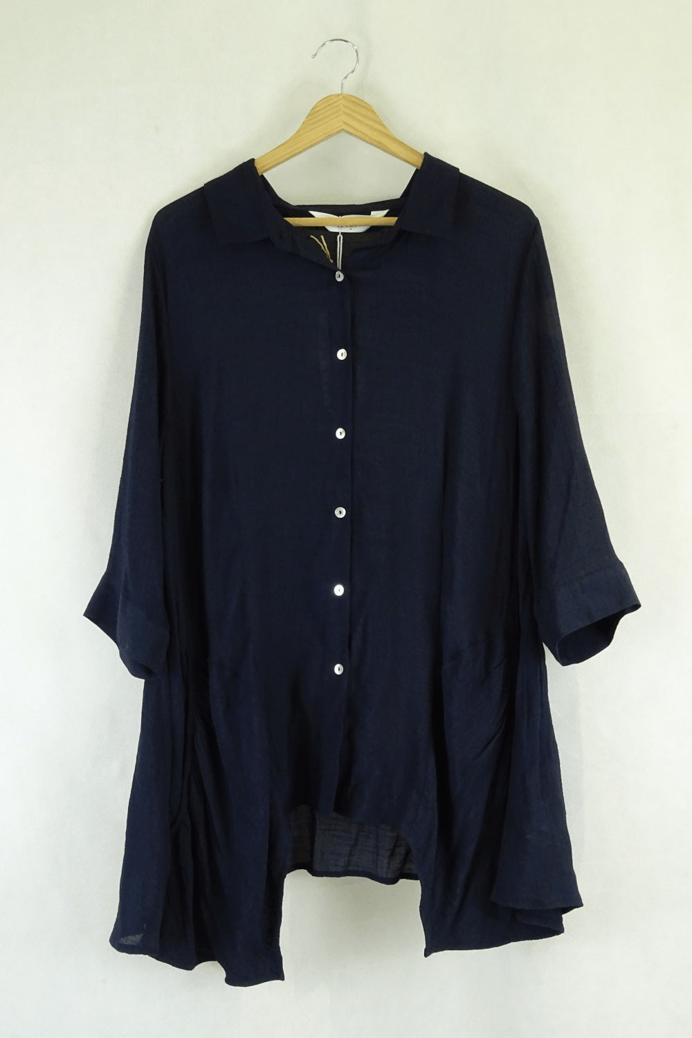 Virtuelle Navy Button Down Shirt 14