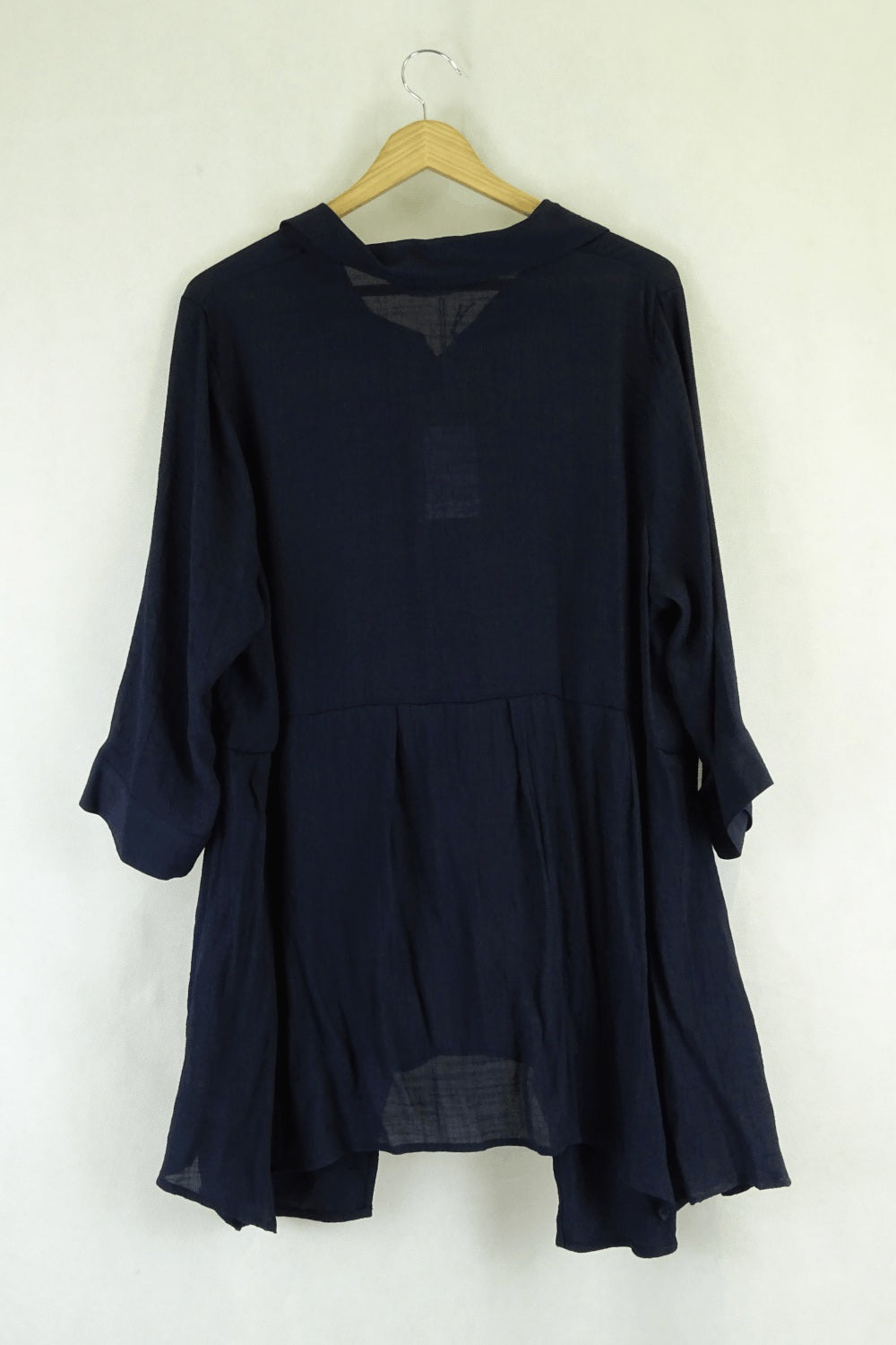 Virtuelle Navy Button Down Shirt 14