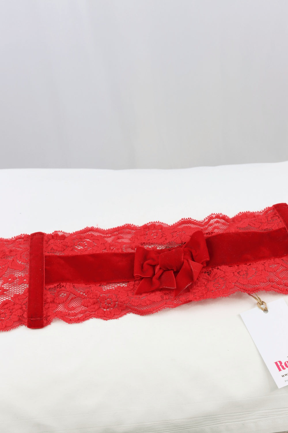 Kitten D&#39;Amour Red Lace Belt M